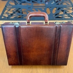 ラガード　アタッシュケース　ビジネスバッグ　革　ブラウン