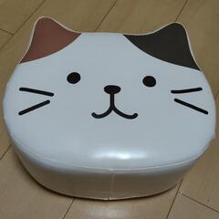 猫　椅子　小さい椅子　チェア