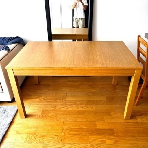 【IKEA】伸長式ダイニングテーブル(BJURSTA)