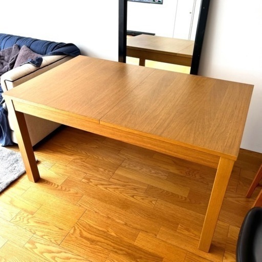 【IKEA】伸長式ダイニングテーブル(BJURSTA)