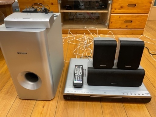 パイオニア　サラウンドシステム　重低音が身体に響きます