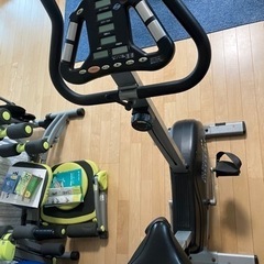 ランニングマシン他トレーニング器具一式