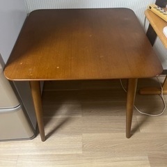 【取引中】木製テーブル