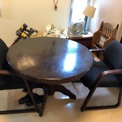 【値下げしました】アメリカン家具　テーブル・椅子2脚セット