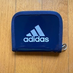 adidas ナイロン折りたたみ財布　500円