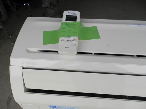 ダイキン冷房除湿煖房タイプ ルームエアコン AN22TESK 2.2