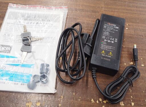 カイホウジャパン 電気自動車バッテリー （充電器アダプタ付き) カイホウジャパン 電気自動車バッテリー （充電器アダプタ付き)