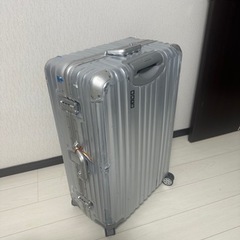 大型スーツケース（4〜5泊程度）