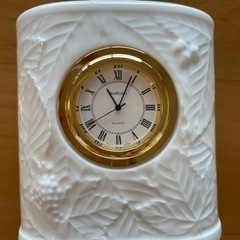 【NARUMI 】ナルミ 陶器製置き時計