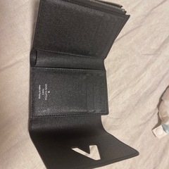 LVの財布