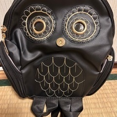 個性的なフクロウのリュック