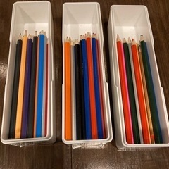 100均　色鉛筆　たくさん　取引終了