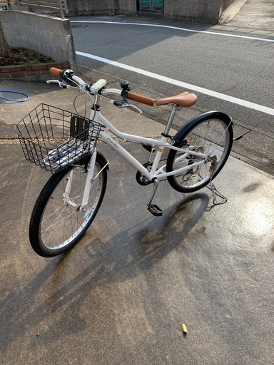 子供用自転車　24インチ　ヘルメット付き