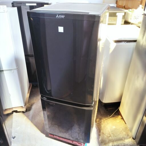 三菱 ノンフロン冷凍冷蔵庫 MR-P15EA-KK ● AA06G006
