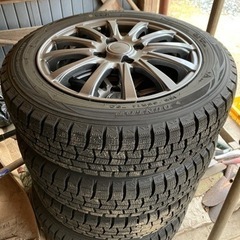 ダンロップスタッドレスタイヤ4本セット　155/65R14  2...