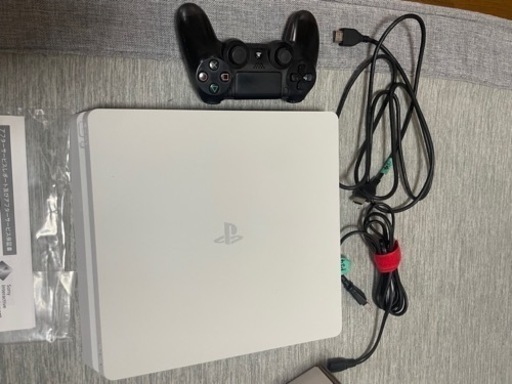 ps4  ホワイト　取引中