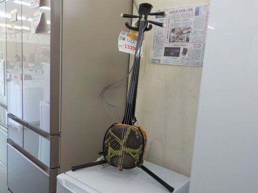 ID358041　三線（人工）台付き