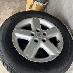 取引中　バリ山タイヤ　アルミホイル付き　215/65R16