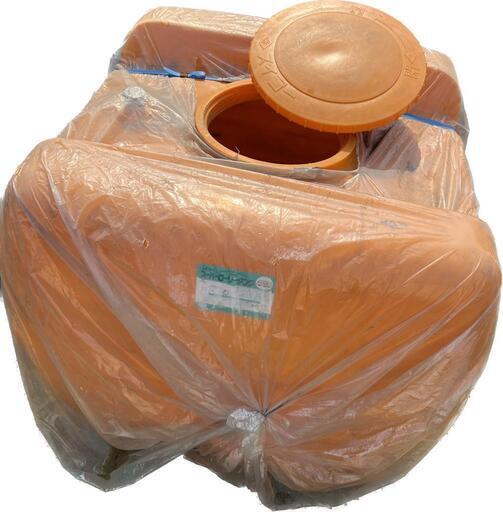 タンク　値引き25000円ほぼ、未使用　1000L