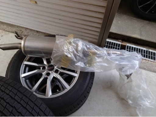 4本セット プリウスモデリスタホイール(タイヤ付き)※1本破損あり