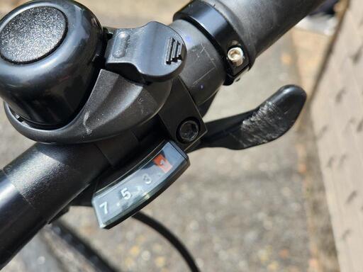 再掲](クロスバイク)シルバー (防犯登録済み)