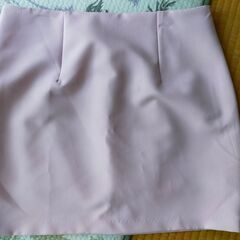 ピンクのタイトスカート