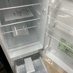TOSHIBA?ガラス棚＆LED照明?153L冷蔵庫7731