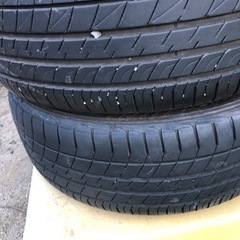 アクア　他　ダンロップ　16インチ　溝あり