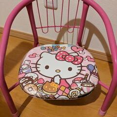 キティちゃん　パイプ椅子