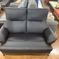 2人掛けソファー入荷致しました。