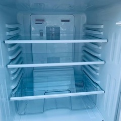 34番 ユーイング✨冷凍冷蔵庫✨UR-F110H‼️