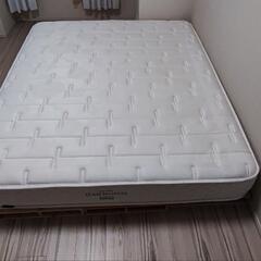 【取引中】日本ベッド シルキーポケットレギュラー クイーンサイズ