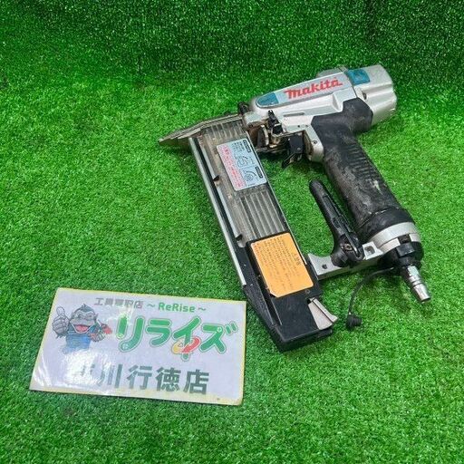 マキタ AF502N 常圧仕上げ釘【市川行徳店】【店頭取引限定】【中古】管理番号：IT2J8BGICANG