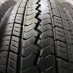 TOYO V-02e 195/80R15 107/105L LT 15インチ 夏タイヤ 4本 バリ溝 ハイエース キャラバン等　(TF996)クレジットカード QRコード決済可能
