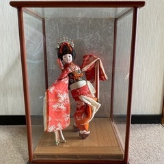 日本人形　赤着物