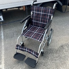 ☆美品!!☆ カワムラ 介助用 折りたたみ 車椅子 KV-16-40SB ノーパンク