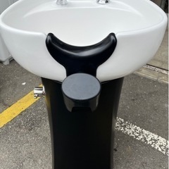 【BY REUSE 霧島国分新町店 出張買取•見積完全無料¥0】美容室　髪洗い洗面台