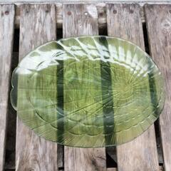 ガラス製大皿　グリーン