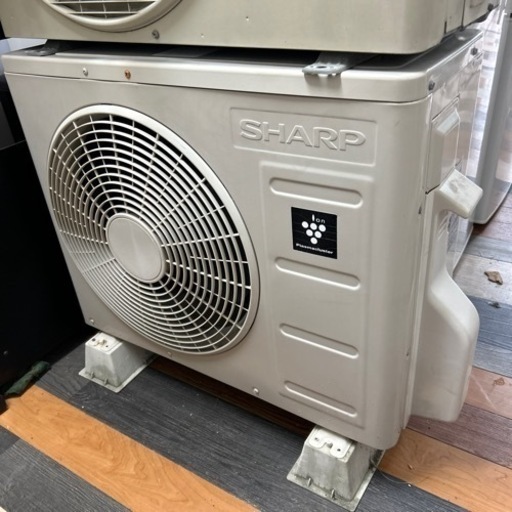 SHARP 冷暖房エアコン 交渉中です2.2k 標準の設置まで致します。