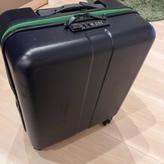 【ネット決済・配送可】【値下げ】機内持ち込みサイズスーツケース