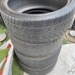 タイヤ4本セット　225 35 R19