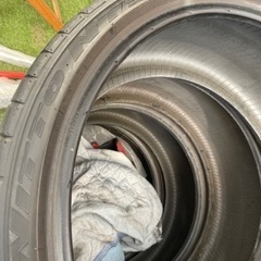 タイヤ4本セット　225 35 R19