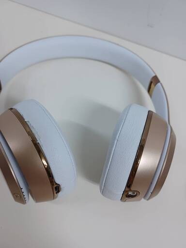 Beats Solo Wireless A1796 ワイヤレスヘッドホン