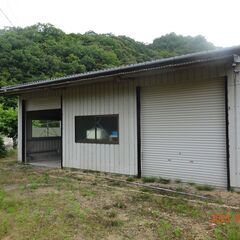 鉄骨のガレージ（物置） 格安でお譲りします （値下げ第一弾です）
