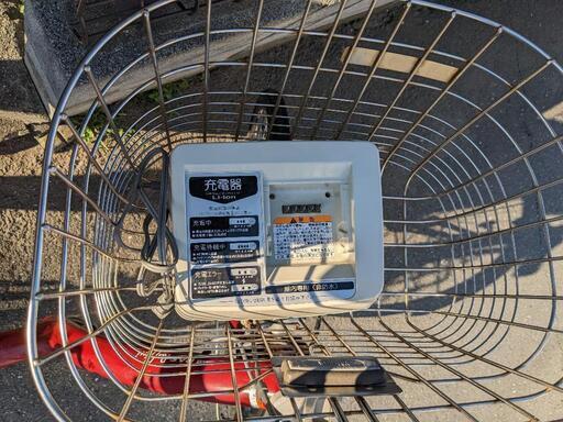 ヤマハ パス リトルモア 26インチ ベージュ バッテリー、充電器あり 鍵