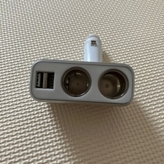 シガーソケット　2連　USB