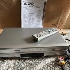 終了です))東芝　VTR一体型DVDビデオプレイヤー　SD-V600