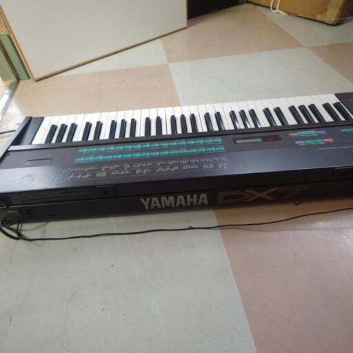 YAMAHA　DＸ7　シンセサイザー