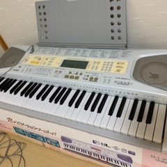 電子キーボード　CASIO