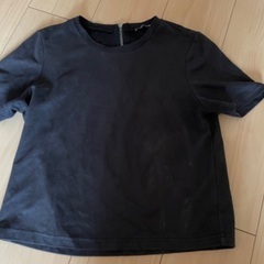【ZARA TRAFALUC】黒Tシャツ